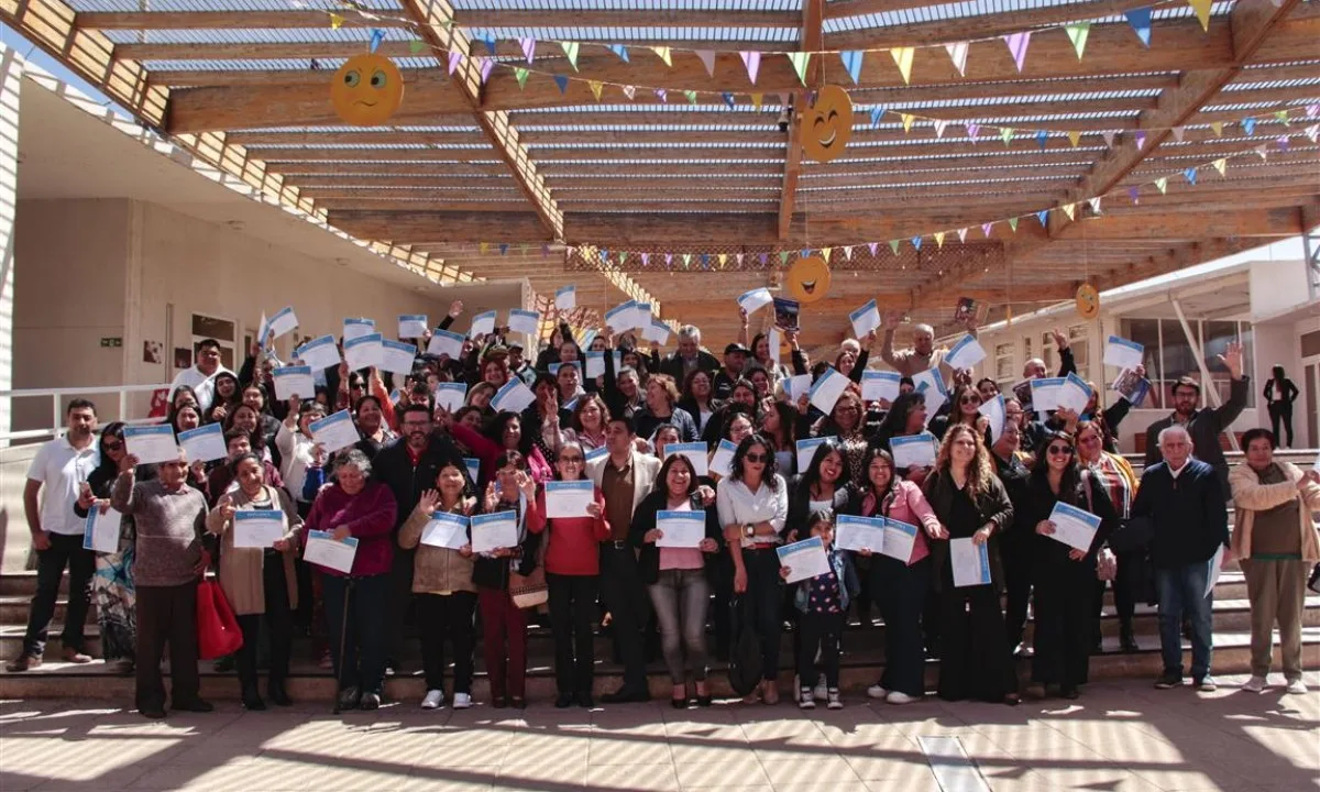 150 nuevos montepatrinos y montepatrinos recibieron su certificación en cursos y talleres laborales UCEM