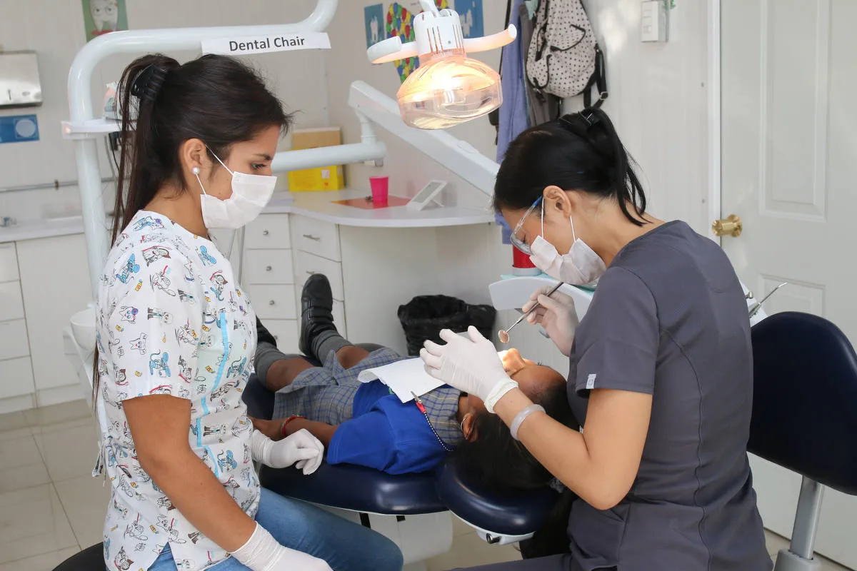 OEA premia programa de atención dental gratuita en Huechuraba