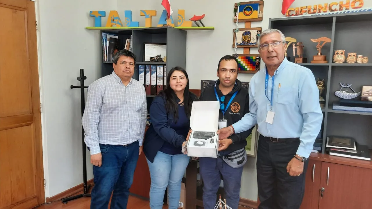Municipio de Taltal dota de telefonía e internet satelital a posta de salud de Paposo