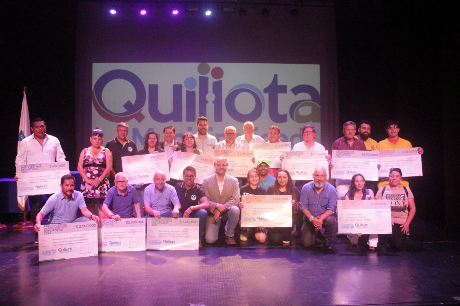 Instituciones de Quillota recibieron sus cheques por adjudicarse los Presupuestos Participativos Deportivos