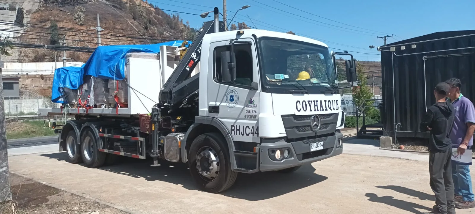 La Municipalidad de Coyhaique entrega ayuda desde Aysén hasta Valparaíso para apoyar a comunidades afectadas por incendios forestal