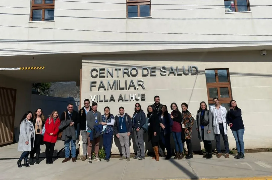 Representantes del MINSAL llegaron hasta Alhué para conocer avances en implementación de estrategia de Atención Primaria Universal