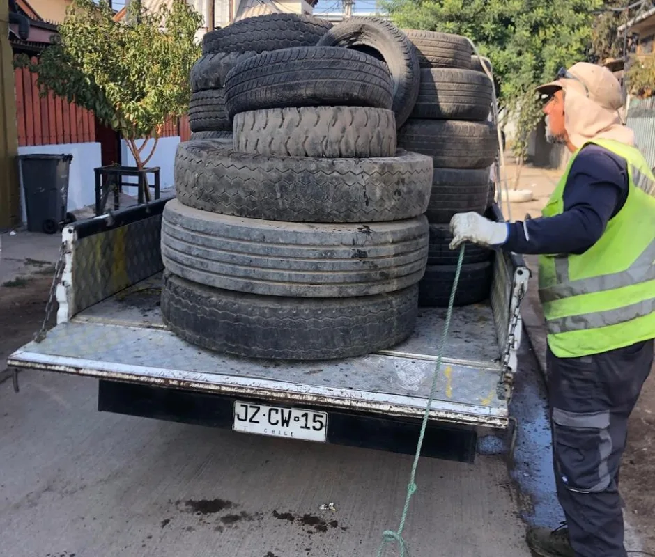 La Cisterna impulsa programa de reciclaje de neumáticos