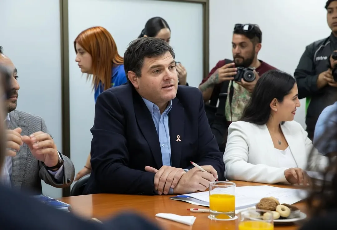 ACHM advierte recorte de $125 mil millones en presupuesto 2026 que afecta a municipios en seguridad, educación y desarrollo urbano
