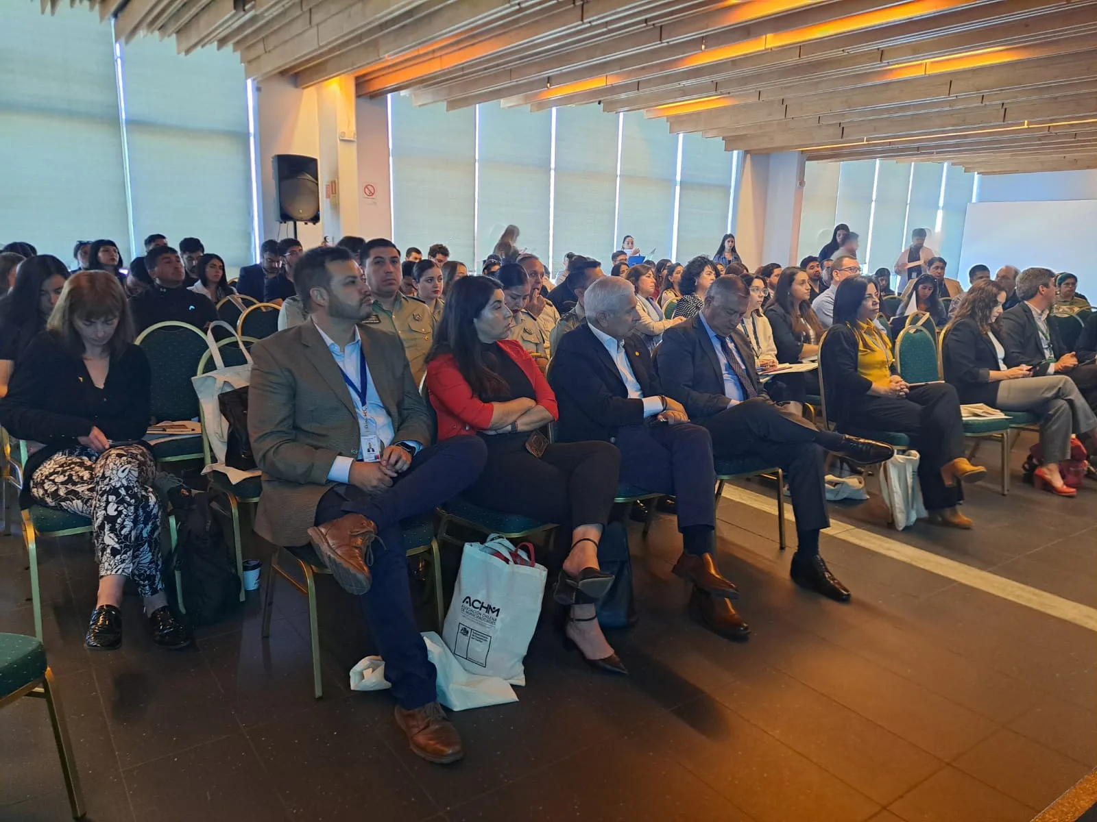 Municipios destacan rol preventivo y social en jornada sobre “Seguridad y Reinserción”
