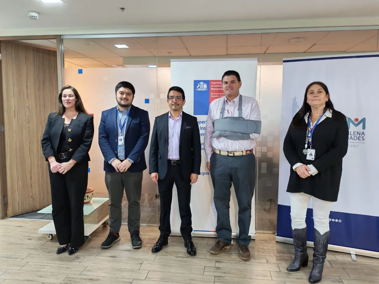 ACHM y Superintendencia de Insolvencia firman convenio para fortalecer la educación financiera y apoyar a emprendedores locales