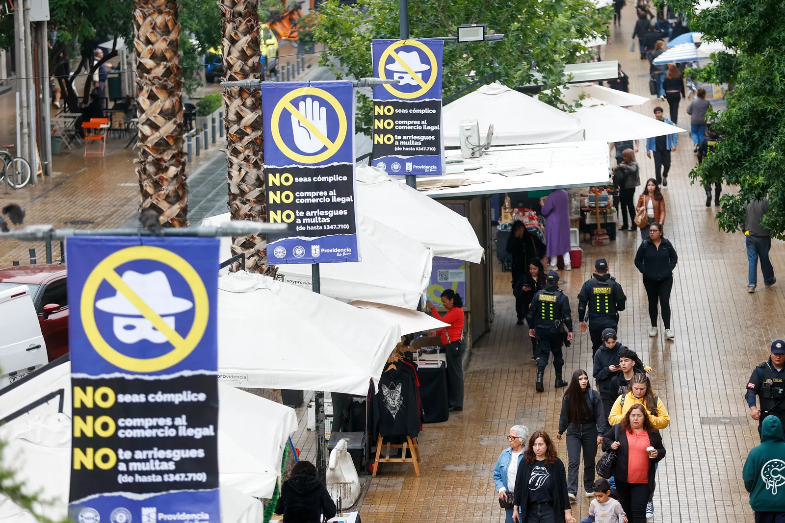 «NO seas cómplice”: Providencia anuncia multas de casi $350.000 a quienes compren en el comercio ilegal