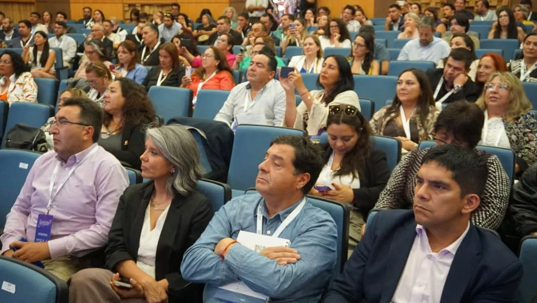 Seminario ACHM “En tiempos de resiliencia y reconstrucción”: segunda jornada abordó reconstrucción post incendios, planificación urbana y modernización de las DOM
