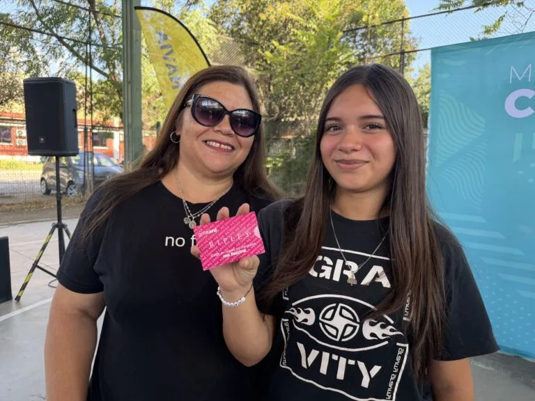 Municipalidad de Cerro Navia entregó casi 600 Becas Escolares 2026