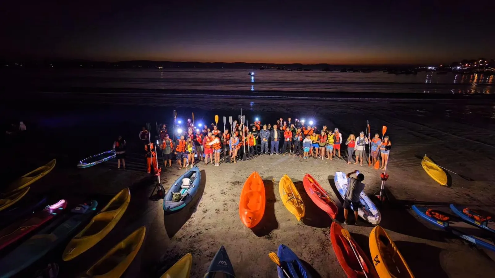 Tongoy cerró exitosa temporada estival con masiva Regata Nocturna y campeonato de Skate