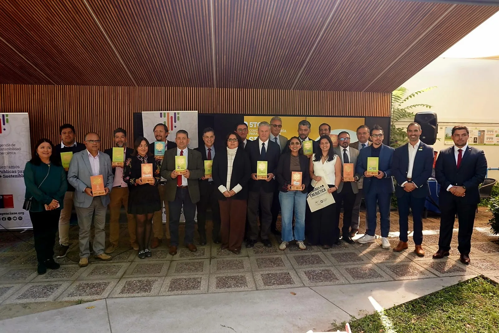 Municipios reciben el Sello Comuna Energética 2025–2026 por su compromiso con la sostenibilidad