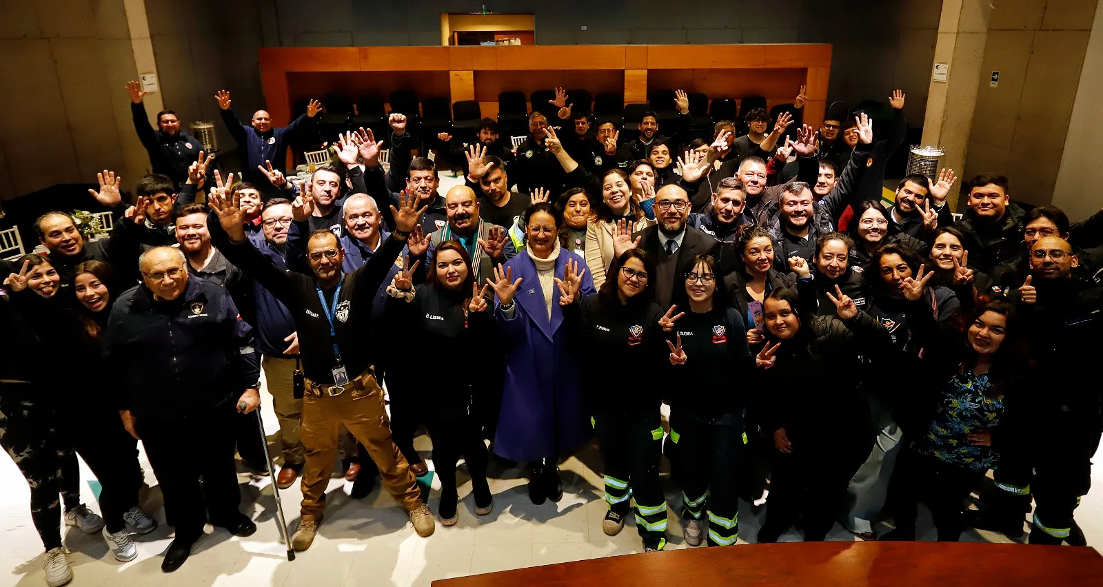 Bomberos de la comuna celebraron su día en la Municipalidad de Lo Espejo