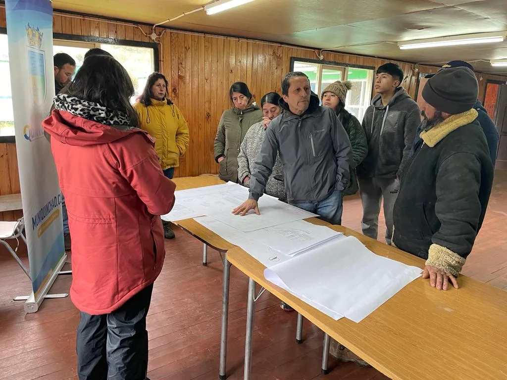 Alcalde de Quinchao anunció inédita inversión en proyectos de desarrollo comunitario y deportivo para Chequián